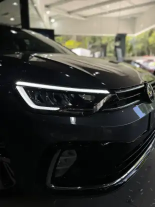 VOLKSWAGEN-VIRTUS-1.0 200 TSI HIGHLINE AUTOMÁTICO VOLKSWAGEN-VIRTUS-2025