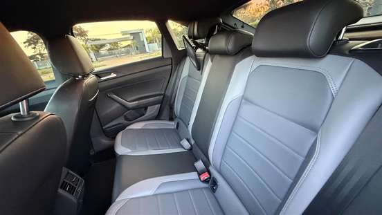 VOLKSWAGEN-NIVUS-1.0 200 TSI TOTAL FLEX HIGHLINE AUTOMÁTICO VOLKSWAGEN-NIVUS-2024