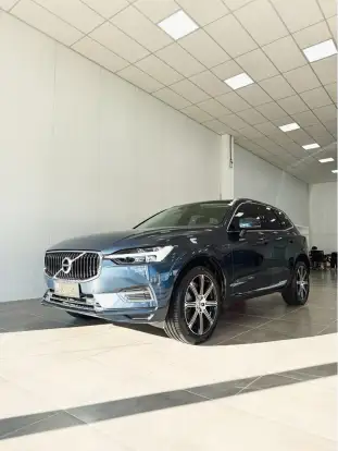 VOLVO-XC60-2021