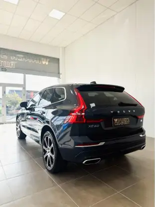 VOLVO-XC60-2021