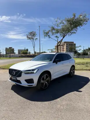 VOLVO-XC60-2021
