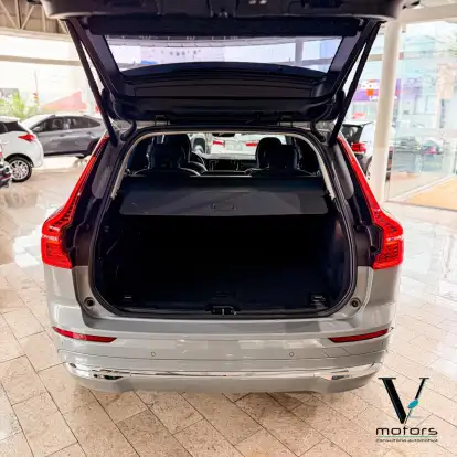 VOLVO-XC60-2023