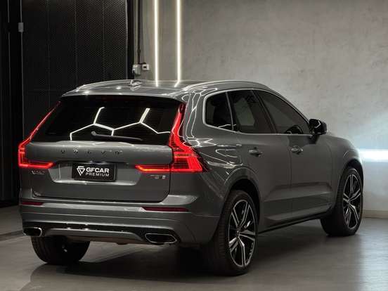 VOLVO-XC60-2019