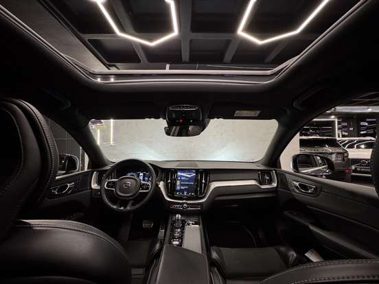 VOLVO-XC60-2.0 T8 HYBRID R-DESIGN AWD GEARTRONIC VOLVO-XC60-2019