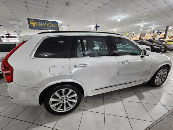 VOLVO XC90 2.0 INSCRIPTION TURBO GASOLINA 4P 4X4 AUTOMÁTICO