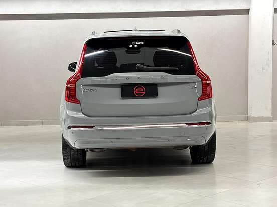 VOLVO-XC90-2024