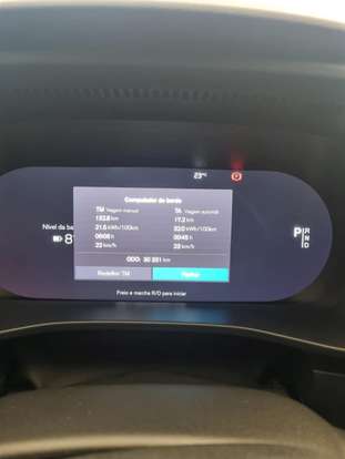 VOLVO-XC40-2022