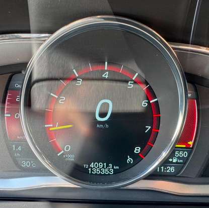 VOLVO-XC60-2014