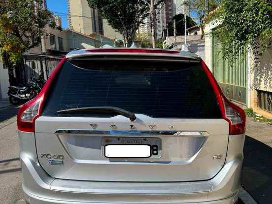 VOLVO-XC60-2.0 T5 DYNAMIC FWD TURBO GASOLINA 4P AUTOMÁTICO VOLVO-XC60-2014