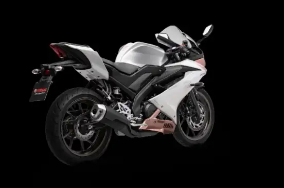 YAMAHA-YZF R15-2026