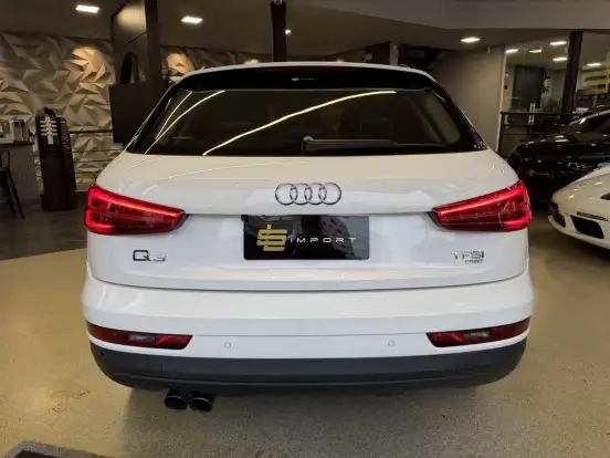 AUDI-Q3-2017