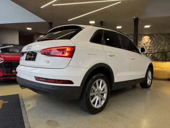 AUDI-Q3-2017