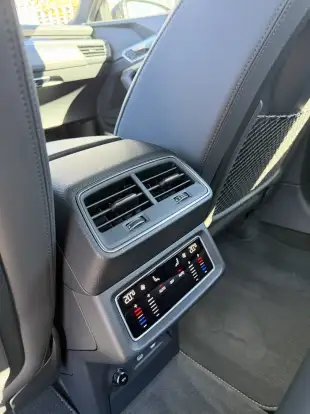 AUDI-Q8 E-TRON-2023