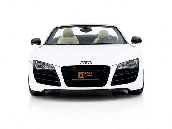 AUDI-R8-2012