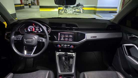 AUDI-Q3-2020
