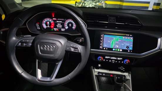 AUDI-Q3-2020