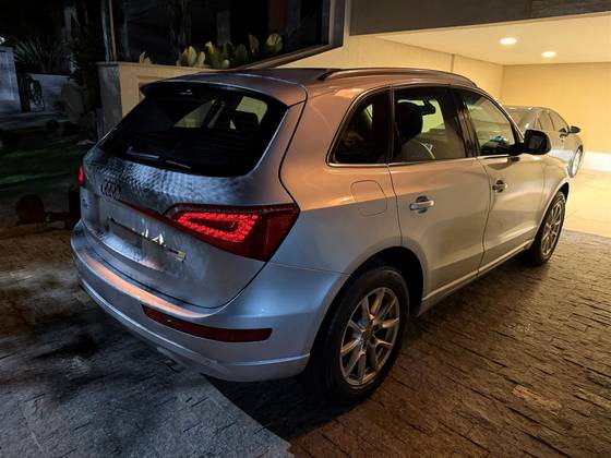 AUDI Q5 2.0 TFSI AMBIENTE 16V 211CV GASOLINA 4P AUTOMÁTICO