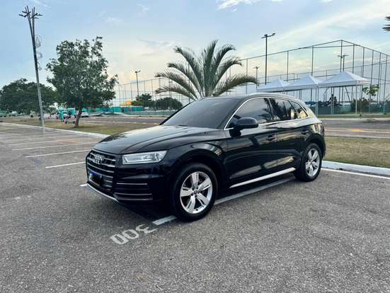 AUDI-Q5-2019