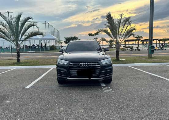 AUDI-Q5-2019
