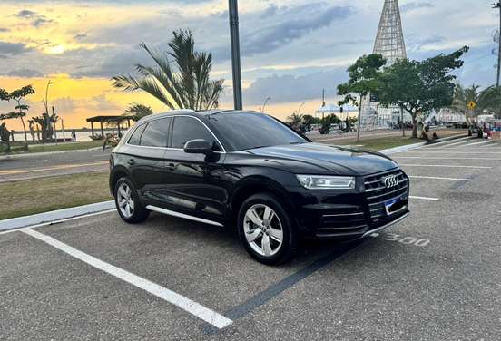 AUDI-Q5-2019