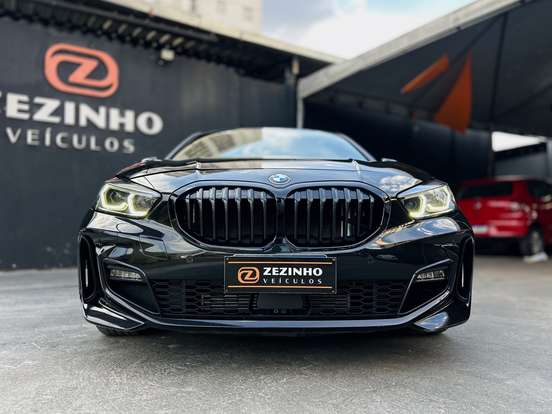 BMW-118i-2022