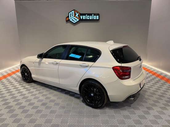 BMW-118i-1.6 SPORT GP 16V TURBO GASOLINA 4P AUTOMÁTICO BMW-118i-2012
