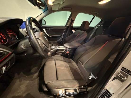 BMW-118i-1.6 SPORT GP 16V TURBO GASOLINA 4P AUTOMÁTICO BMW-118i-2012
