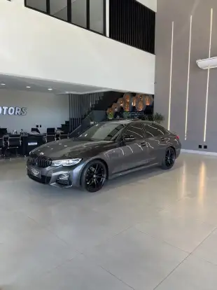 BMW-320i-2021