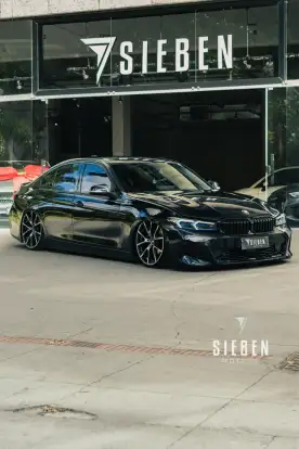 BMW-320i-2016