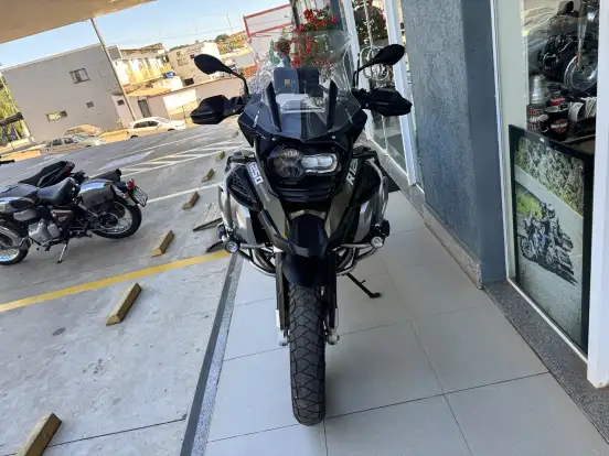 BMW-R 1250 GS ADVENTURE PREMIUM + EXCLUSIVE BMW-R 1250 GS ADVENTURE PREMIUM + EXCLUSIVE-2020