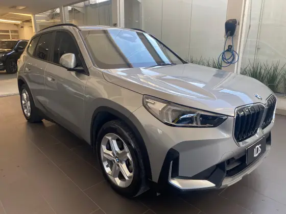 BMW X1 2.0 16V TURBO GASOLINA SDRIVE20I GP STEPTRONIC BMW X1 2.0 16V TURBO GASOLINA SDRIVE20I GP STEPTRONIC