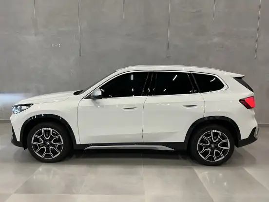 BMW-X1-2024