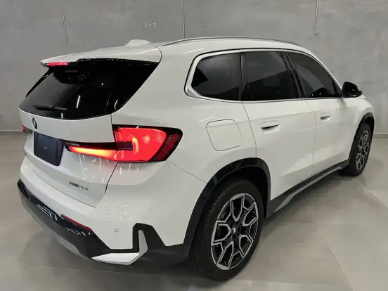 BMW-X1-2024
