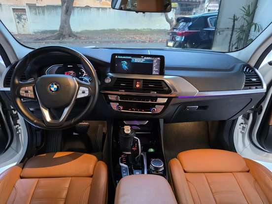 BMW-X3-2021