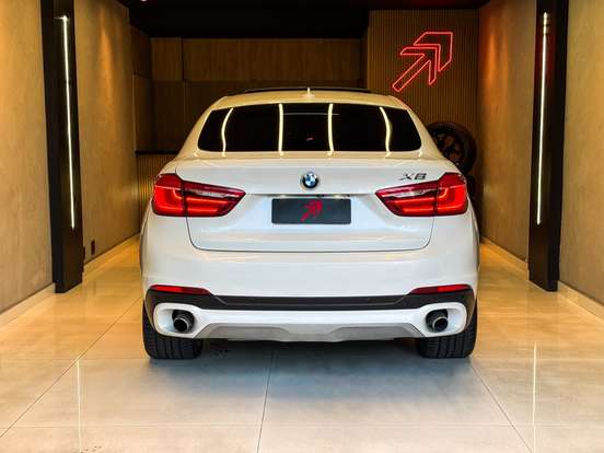 BMW-X6-2016