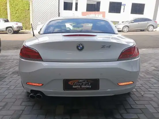 BMW-Z4-2.0 16V TURBO GASOLINA SDRIVE20I AUTOMÁTICO BMW-Z4-2013