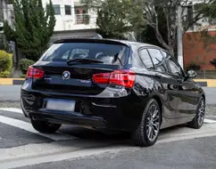 BMW 120i 2.0 16V SPORT ACTIVEFLEX 4P AUTOMÁTICO BMW 120i 2.0 16V SPORT ACTIVEFLEX 4P AUTOMÁTICO