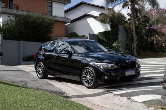BMW-120i-2015