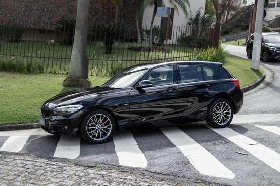 BMW-120i-2015
