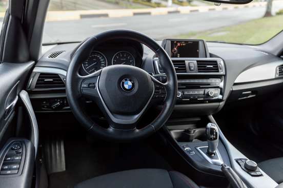 BMW-120i-2015
