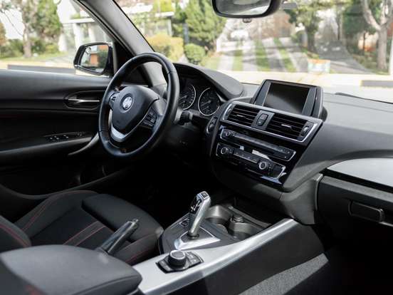 BMW-120i-2.0 16V SPORT ACTIVEFLEX 4P AUTOMÁTICO BMW-120i-2015