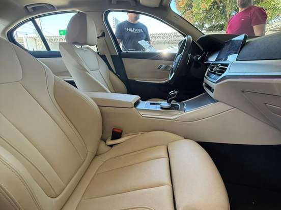 BMW-320i-2.0 16V TURBO GASOLINA SPORT GP AUTOMÁTICO BMW-320i-2019