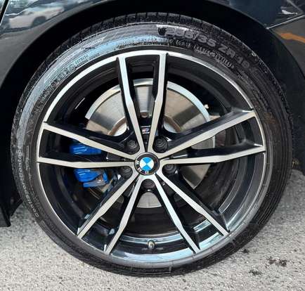 BMW-330i-2019