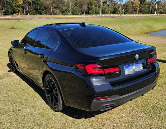 BMW-530e-2022