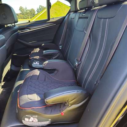 BMW-530e-2022