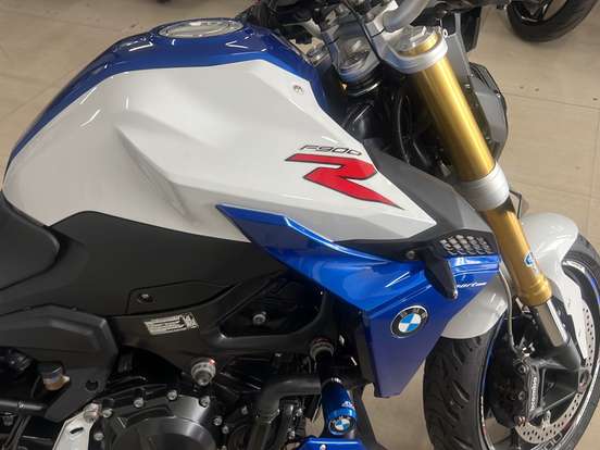 BMW-F 900 R SPORT PLUS-2023