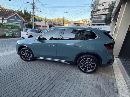 BMW-X1-2024