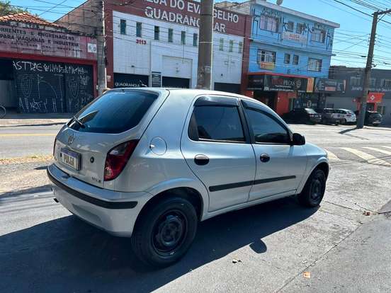 CHEVROLET-CELTA-2010