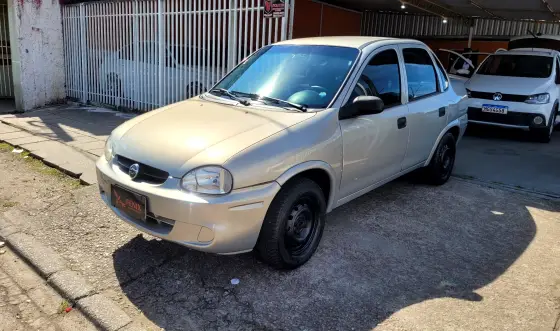 CHEVROLET CORSA 1.6 MPFI CLASSIC SEDAN 8V GASOLINA 4P MANUAL CHEVROLET CORSA 1.6 MPFI CLASSIC SEDAN 8V GASOLINA 4P MANUAL