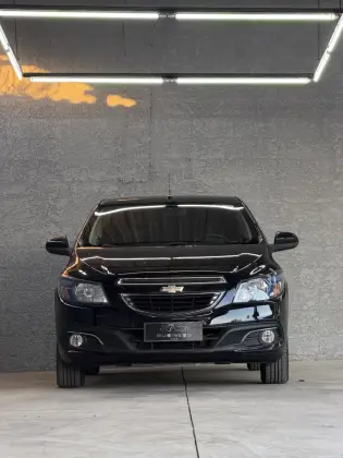 CHEVROLET ONIX 1.4 MPFI LTZ 8V FLEX 4P AUTOMÁTICO CHEVROLET ONIX 1.4 MPFI LTZ 8V FLEX 4P AUTOMÁTICO